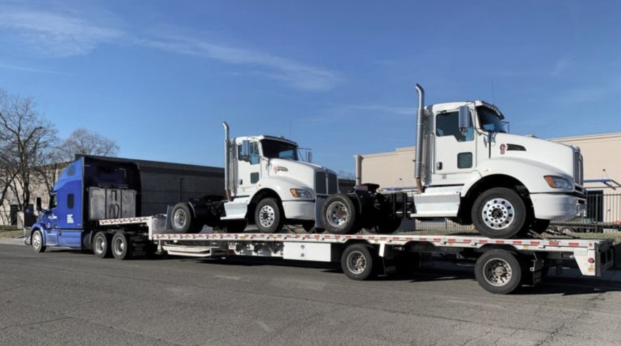 commercial truck hauling